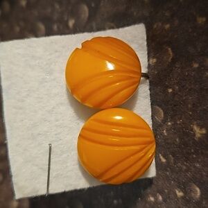 Vintage Butterscotch Bakelite Carved Screwback Earrings.